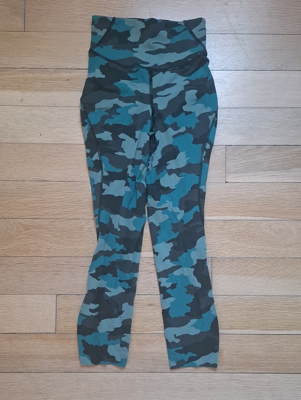 Lululemon High-Waist Camo Leggings - Teal/Gray